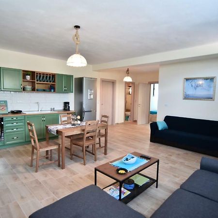 Searockhouse Villa ปาเลออน ซิฟลิคิออน ภายนอก รูปภาพ