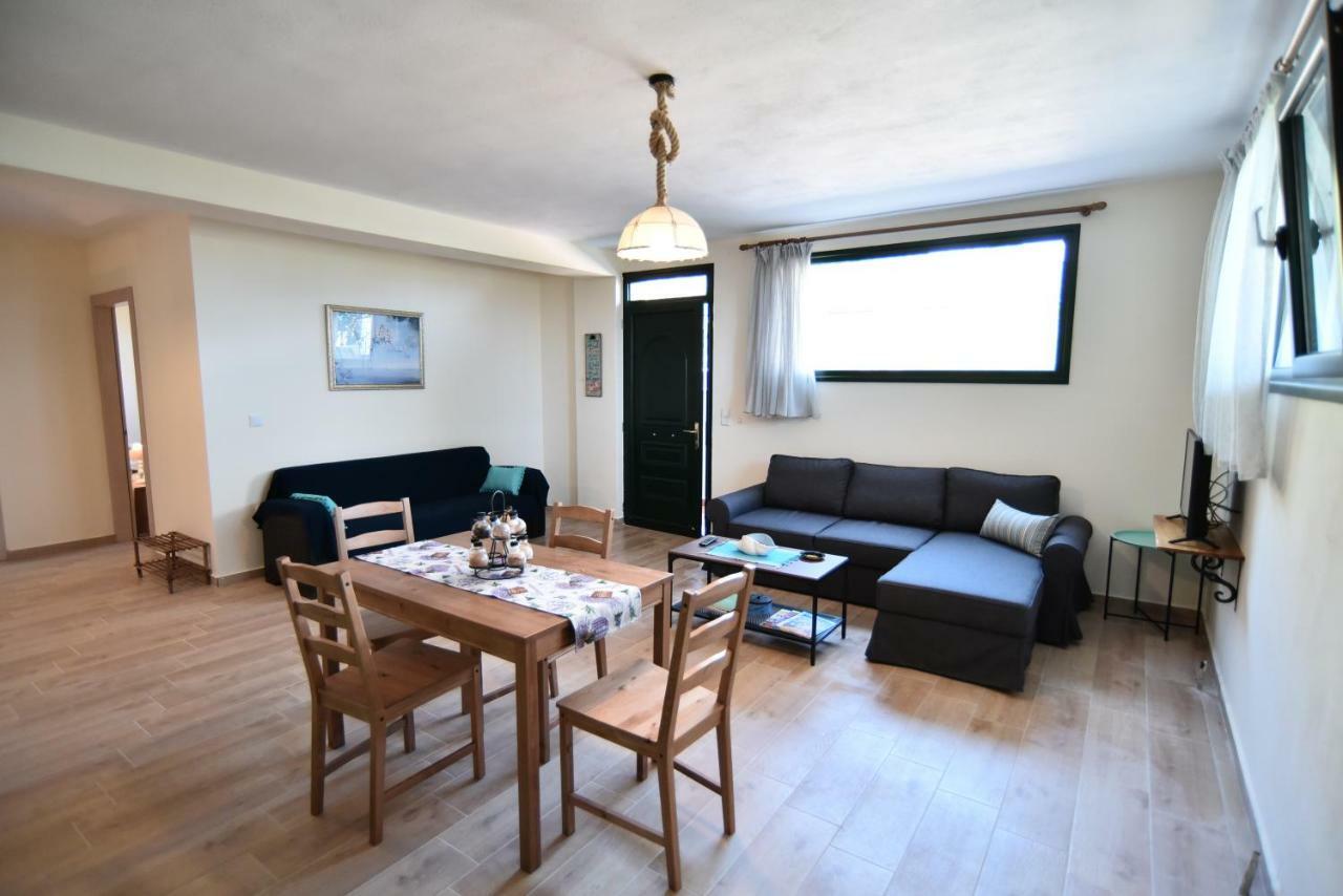 Searockhouse Villa ปาเลออน ซิฟลิคิออน ภายนอก รูปภาพ
